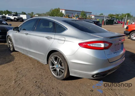 2013 Ford Fusion Titanium z USA, uszkodzony, nr VIN 3FA6P0K92DR200035